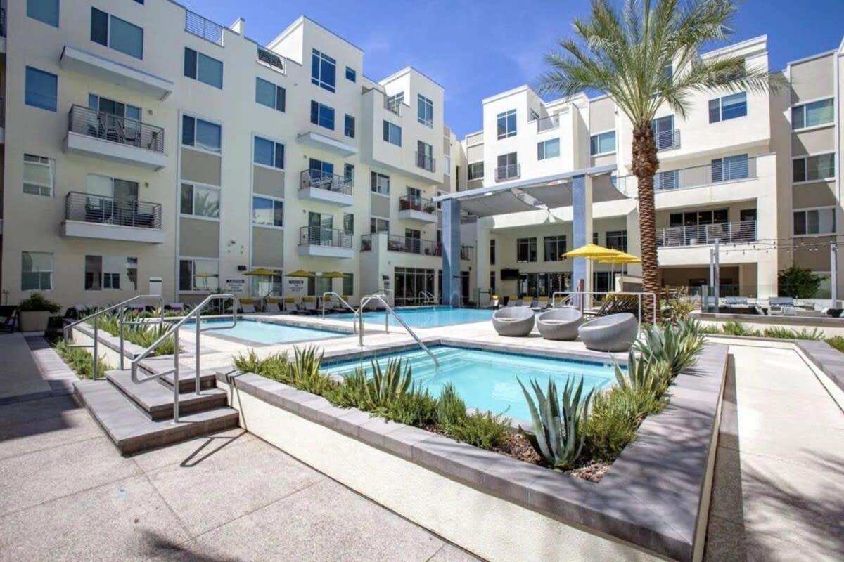 Cozysuites Paradise Under The Palms With Pool! 21 Phoenix Exterior foto